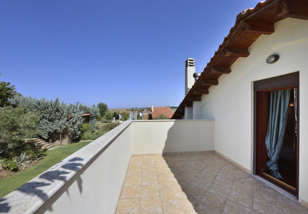 Beautiful Sani Villa Exterior photo